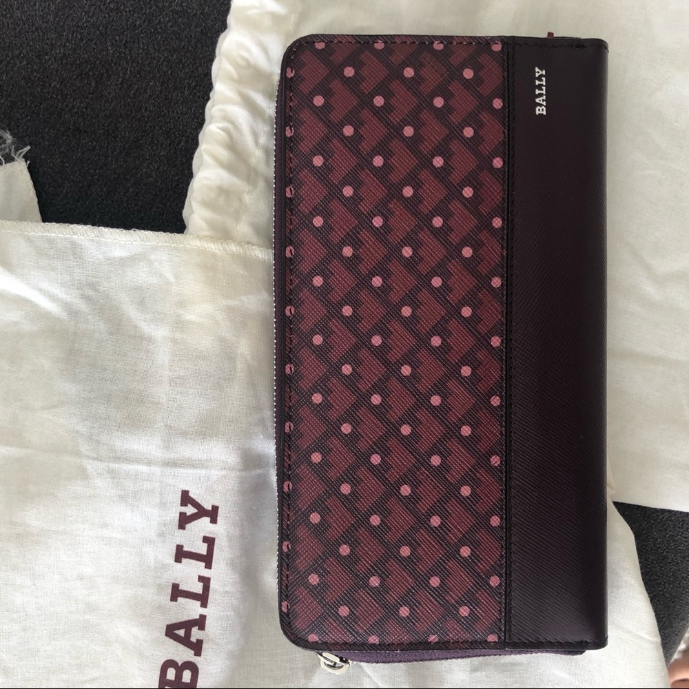 Bally large wallet, new with tags!!